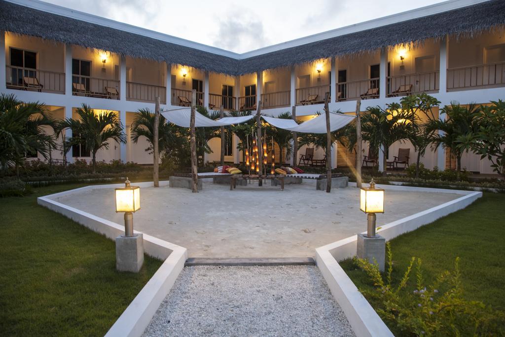 Amra Palace Gan  Exterior photo